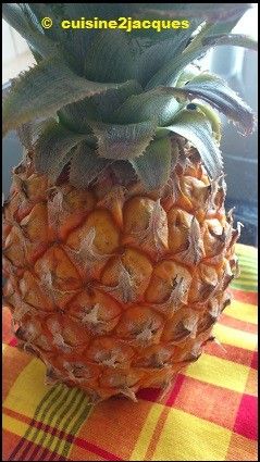 Ananas au crabe  et  crevettes   ( 1/6 )