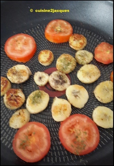 Poulet , banane et curry ( 2/4 )