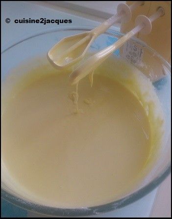Gâteau  génoise  au  citron ( 2/3 )