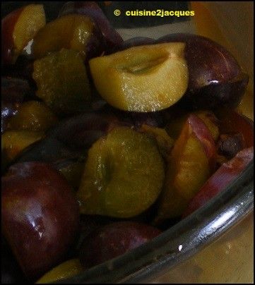 Tarte  aux  prunes " reine claude "  ( 2/5 )