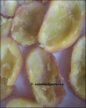 Pommes de terre  au  gruyère  ( 2/6 )